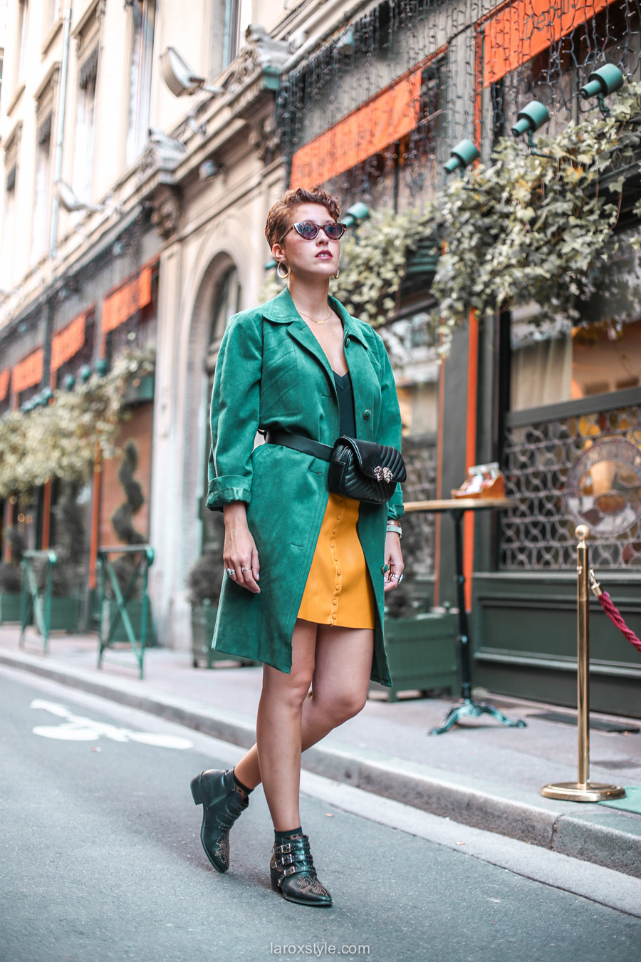 blog mode - look trench vert - jupe moutarde -1